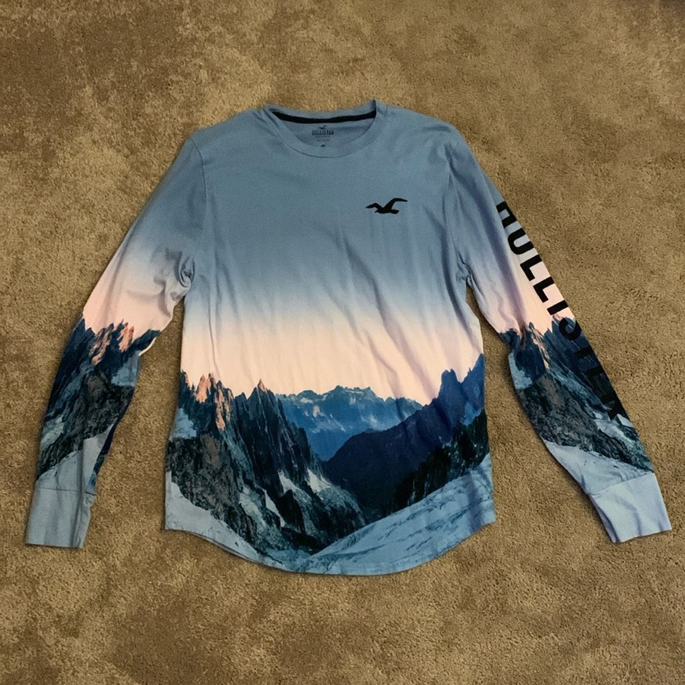 Hollister Men’s Size Medium Scenic Mountains Blue/Pink Long Sleeve Shirt